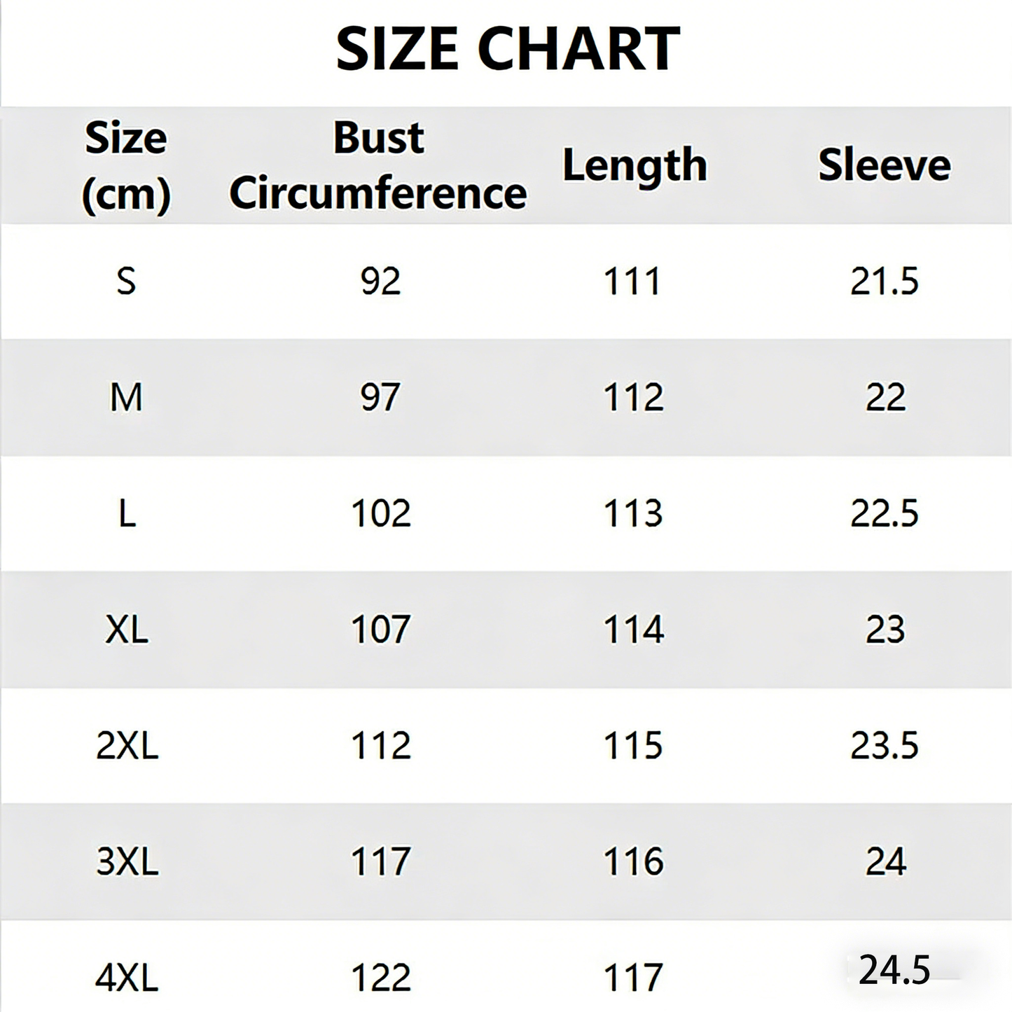 Women's dress with short sleeves and a decorative button