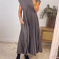 ⏳Limited-time 50% off⏰Sleeveless Pleated Simple Solid Color Dress👗