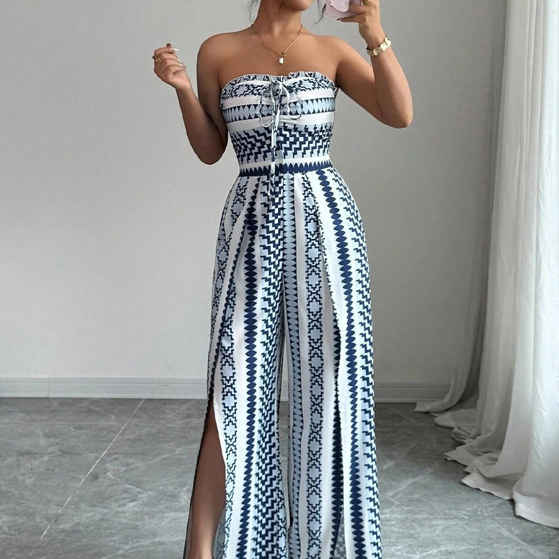 👗 Geometric Jumpsuit with Halter Neckline & Side Slit – Unique print & elastic back
