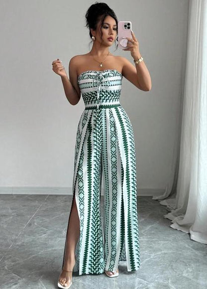 👗 Geometric Jumpsuit with Halter Neckline & Side Slit – Unique print & elastic back