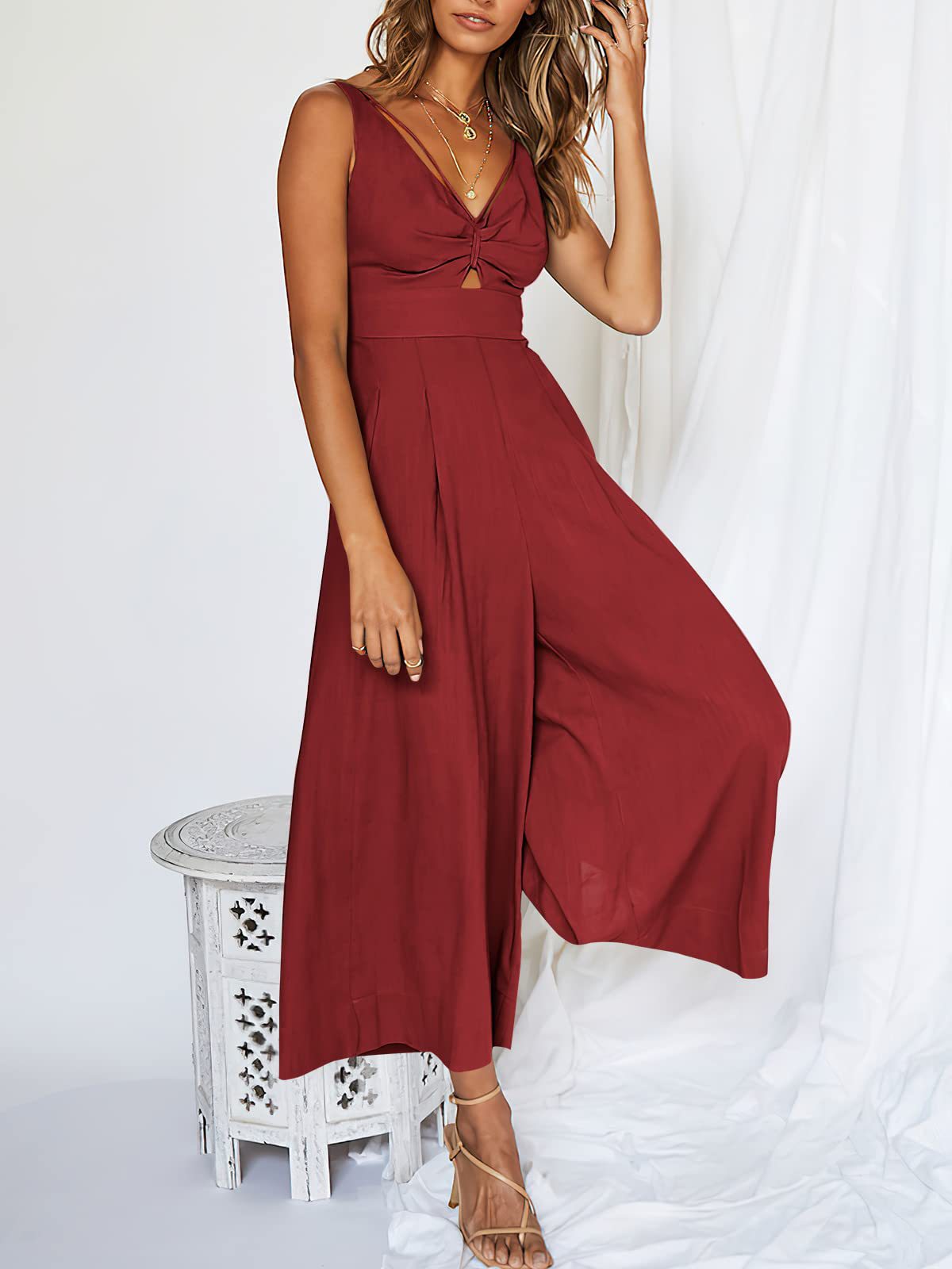 💃🔥🔥Create your unique charm with our V-neck high waist jumpsuit, and be the center of attention at any party!🔥✈️🔥
