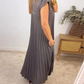 ⏳Limited-time 50% off⏰Sleeveless Pleated Simple Solid Color Dress👗
