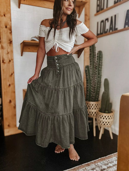 👗 Denim Maxi Skirt – High Waist, Tiered, A-Line, Button Front ✨