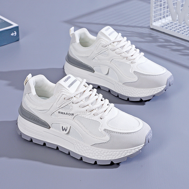 Women’s Lightweight Chunky Sneakers
