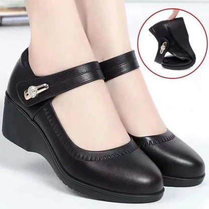 Women’s Graceful Shoes With Soft Soles