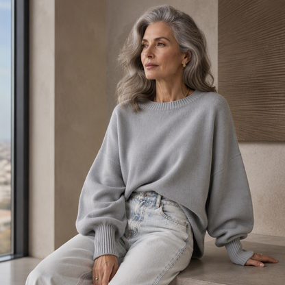 ☁️ Cozy Everyday Comfort | Women's Plus-Size Crew-Neck Pullover Sweater